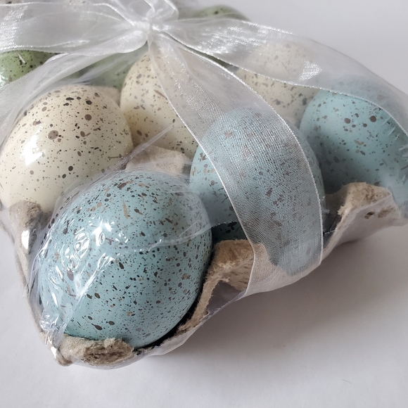 2 cartons of foam speckled eggs - Picture 4 of 9